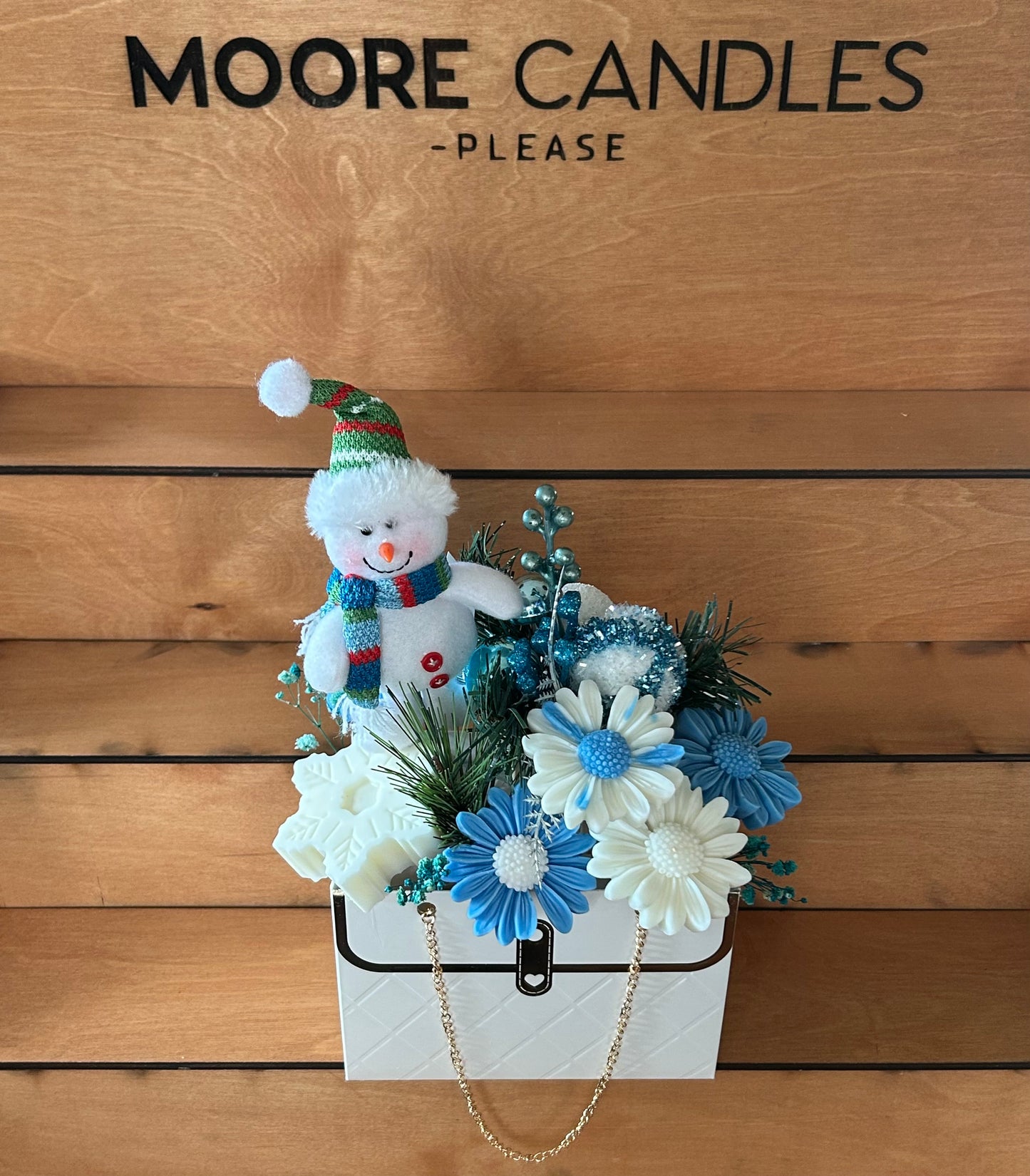 Holiday Flower Bouquet (Juniper Scent)