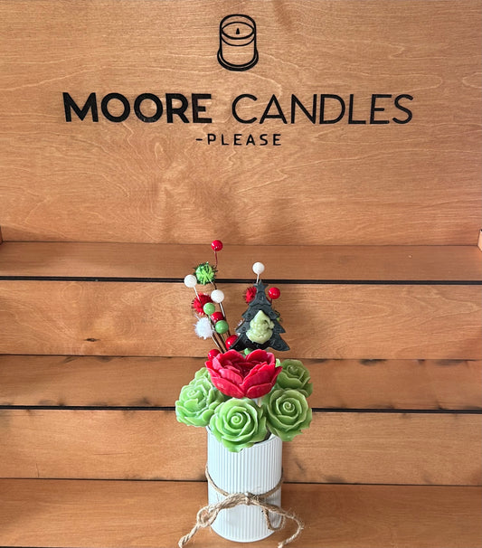 Mini holiday vase collection: You’re A Mean One