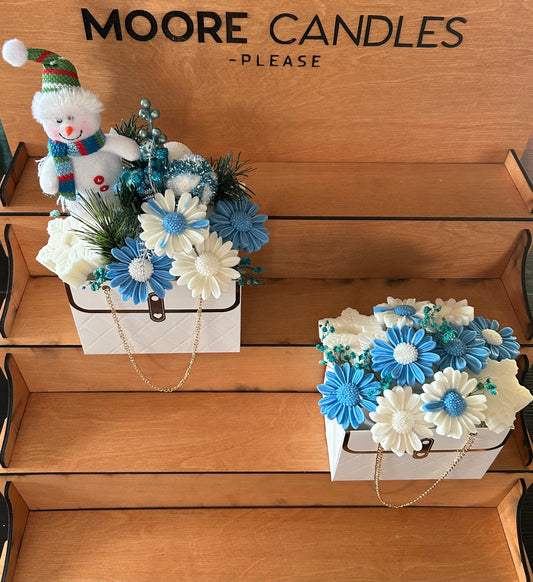 Holiday Flower Bouquet (Juniper Scent)